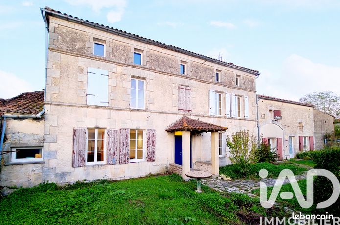Maison 6 pièces 245 m²