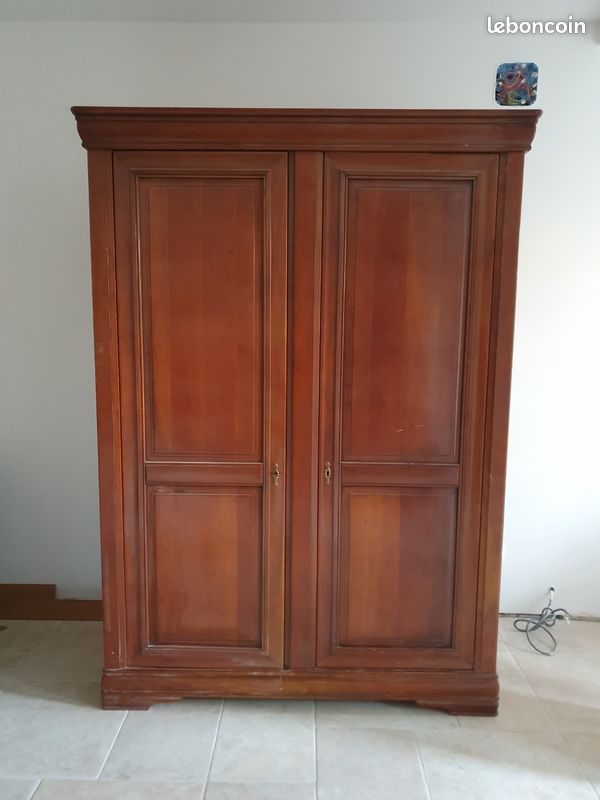 Armoire penderie Louis Philippe en merisier (image 1)