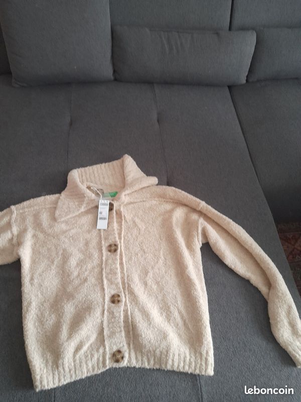 Pull neuf united colors of benetton (image 1)
