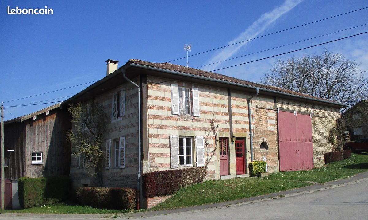Maison 6 pièces 144 m² · à Lançon · 144 m² · 92 000 €