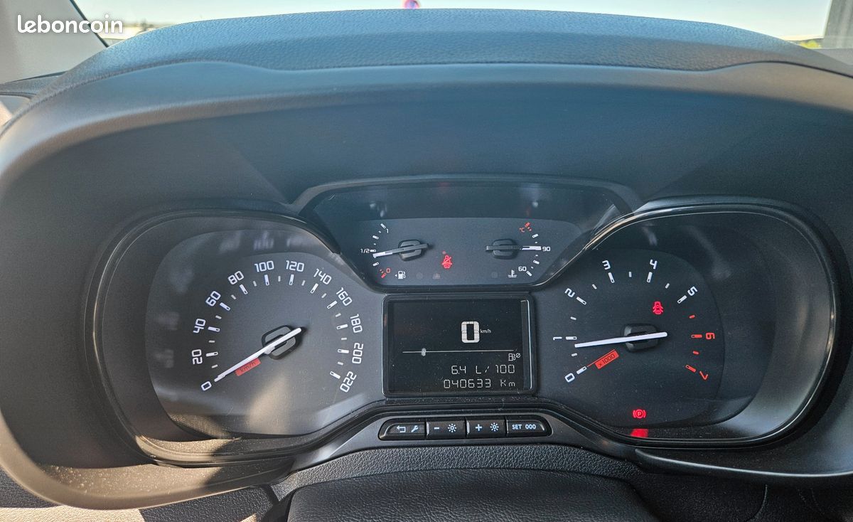 CITROEN BERLINGO VU GENERATION-III FOURGON 1.5 BLUEHDI 100 1000KG M L1 CLUB START-STOp (image 12)