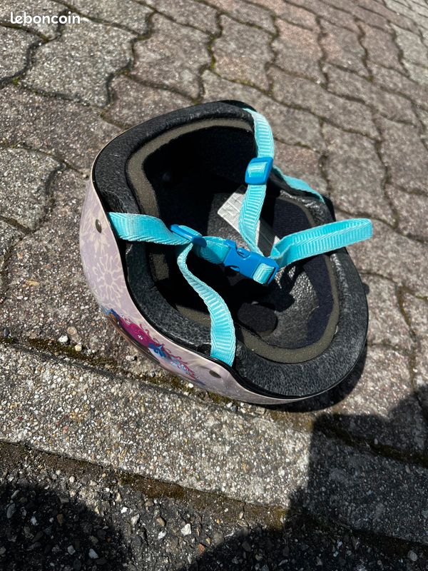 Casque vélo la Reine des Neiges (image 3)