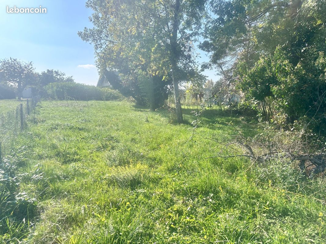 Terrain 1448 m² · à Yvoire · 1 448 m² · 440 000 €