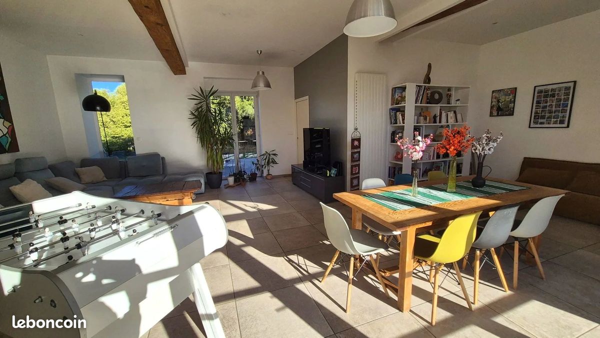 Maison 7 pièces 233 m² · à Bordes · 233 m² · 419 000 €