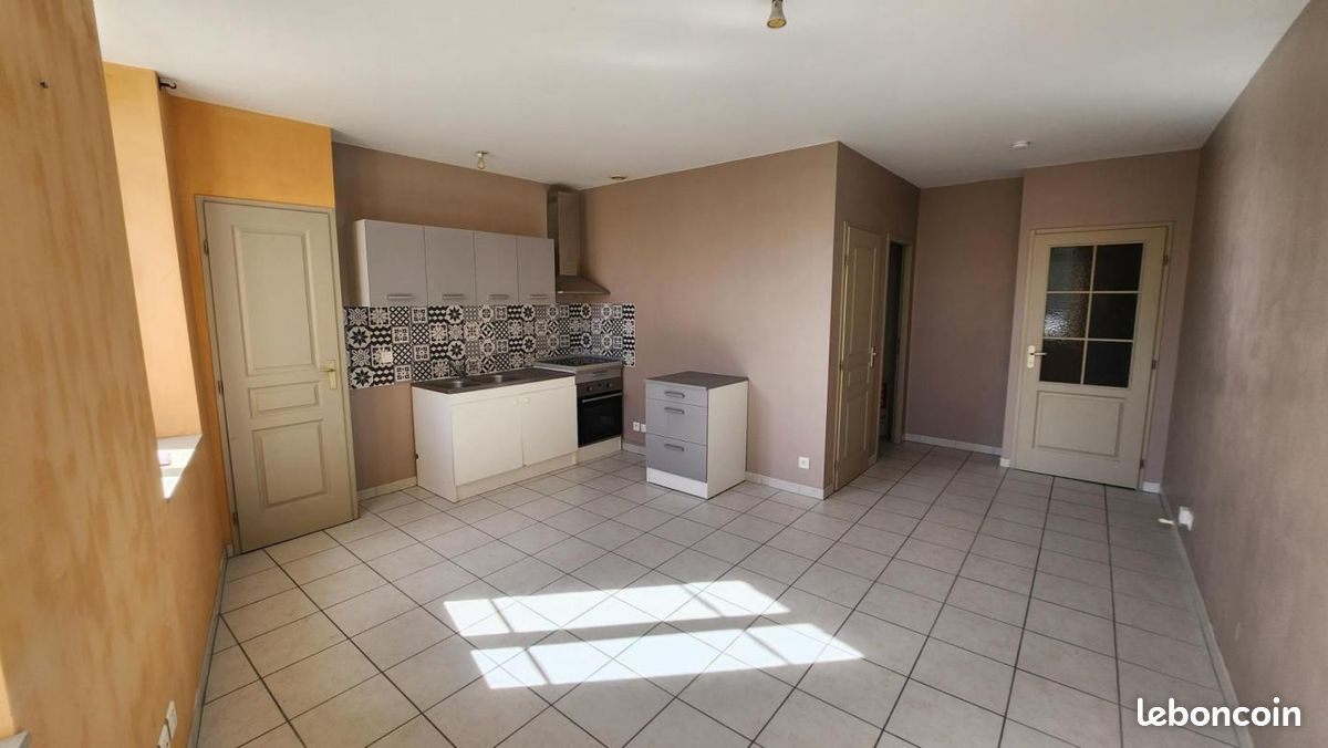 Appartement 1 pièce 36 m² · à Saint-Jean-de-Bournay · 36 m² · 520 €/mois