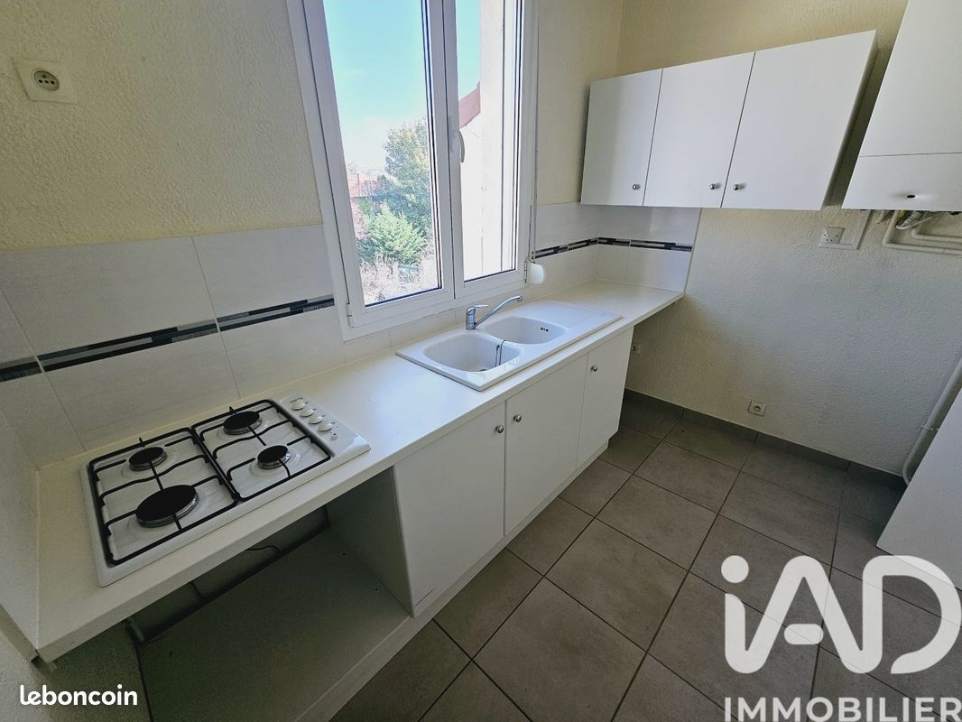 Appartement a louer  - 3 pièce(s) - 67 m2 - Surfyn