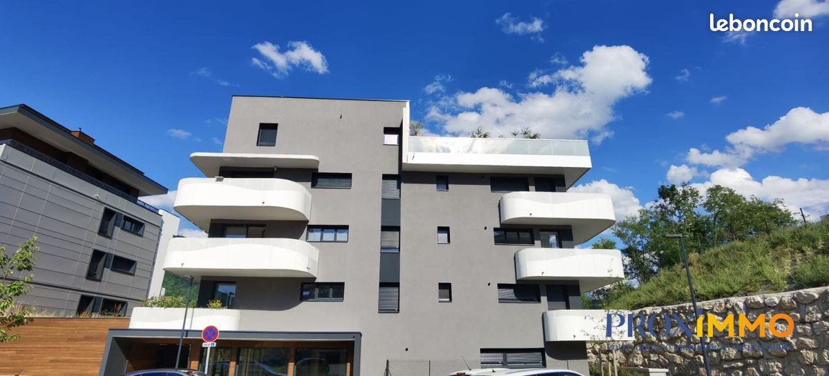 Appartement 2 pièces 49 m² · à Voiron · 49 m² · 775 €/mois