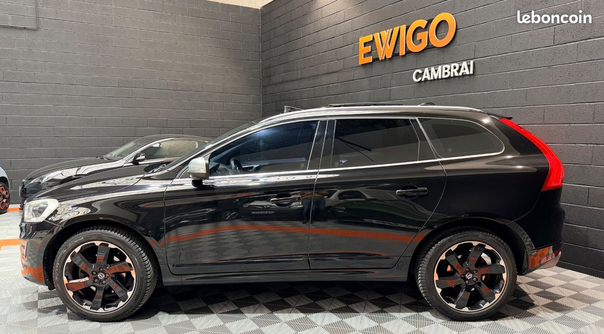 Volvo xc60 d4 190ch xenium + pack r-design-historique volvo-toit ouvrant-régulateur adaptatif-sièges elec (image 12)