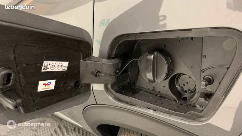 Peugeot 2008 1.2 Hybrid 110ch Allure e-DCS6 (image 34)