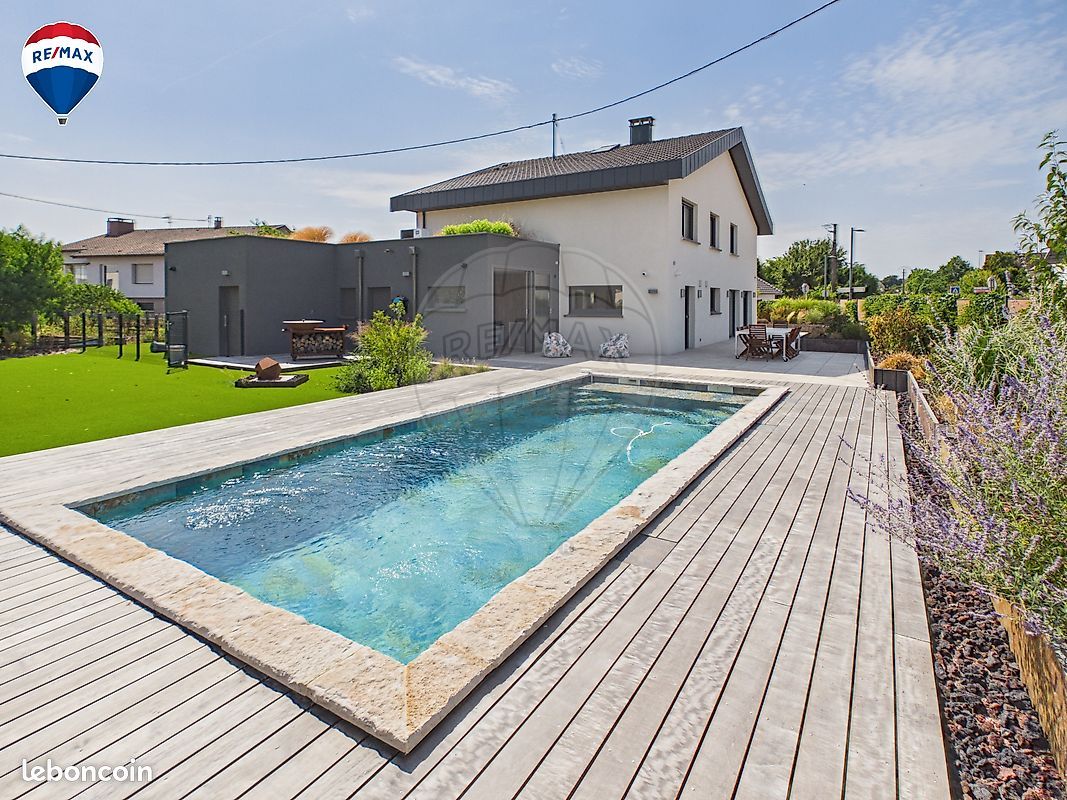 Maison 7 pièces 230 m² · à Burnhaupt-le-Haut · 230 m² · 682 000 €