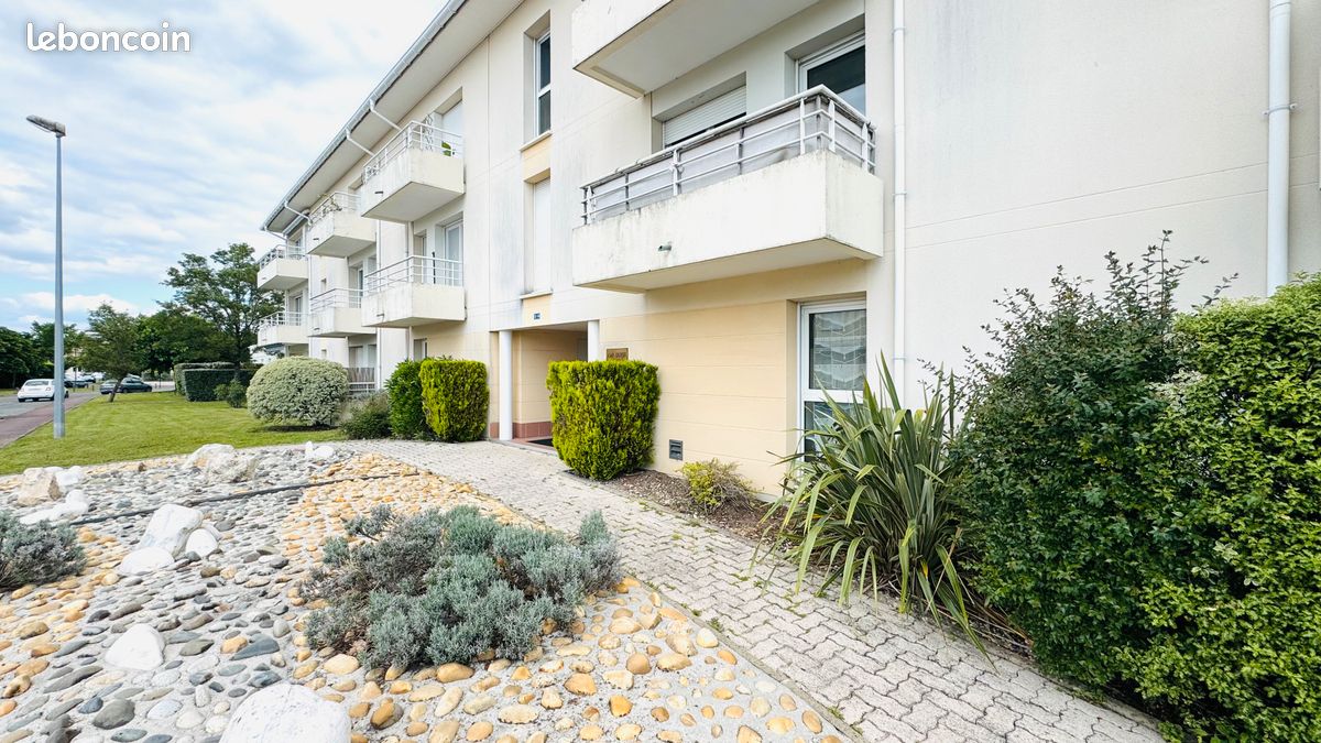 Parking 3 pièces 64 m² · à Bordeaux · 64 m² · 220 000 €