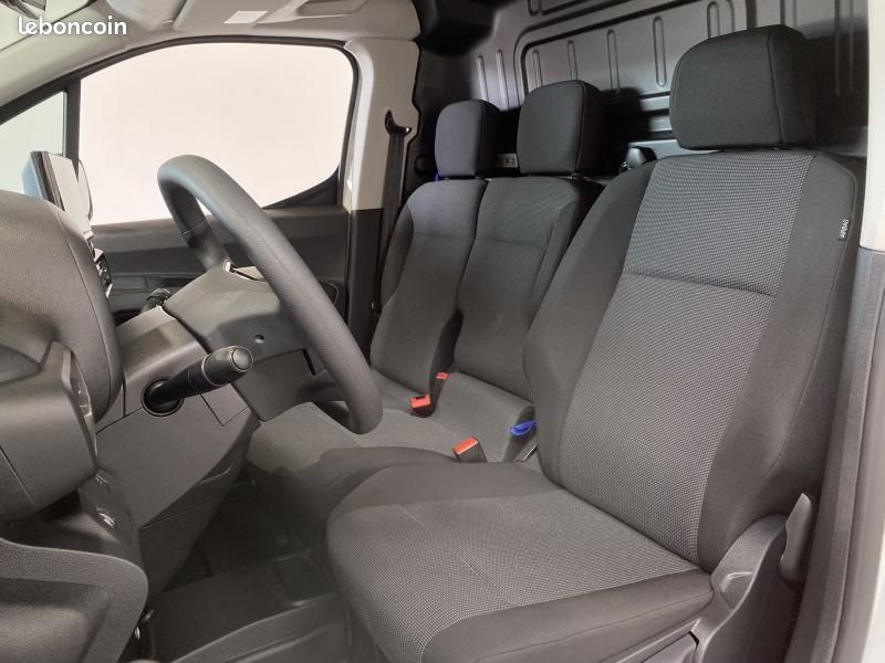 Opel Combo Cargo M 650kg HDi 100 Pack Premium Connect / GPS / Caméra (image 11)