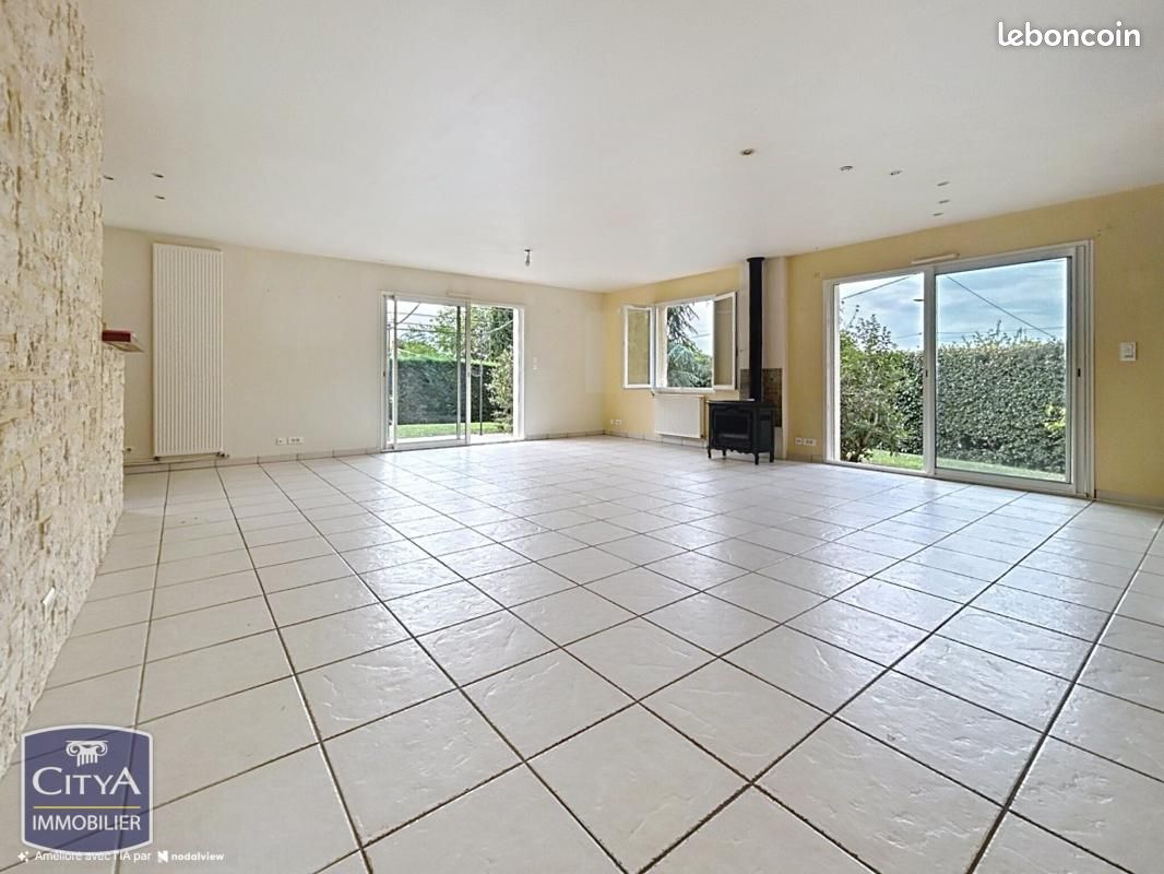 Maison 4 pièces 108 m² · à Fontaine-le-Comte · 107,8 m² · 243 800 €