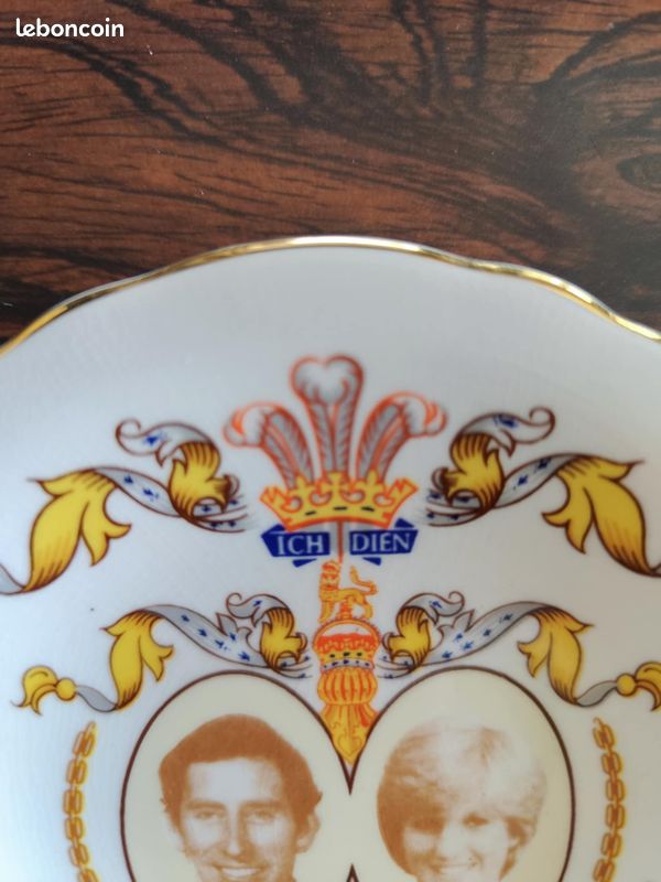 Assiette Althorp Fine Bone China – Hommage à La Princesse Diana – Fabriquée En Angleterre