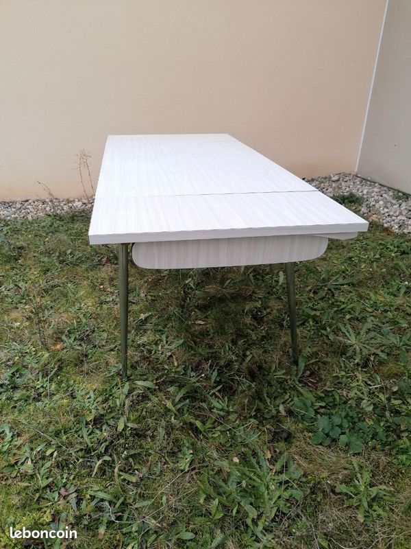 Table formica (image 3)