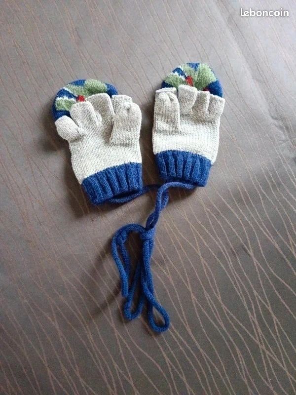 Jolie paire de gants mitaines tricot Dinosaure Sergent Major T 1 (image 2)
