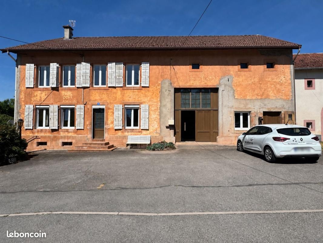 Maison 7 pièces 195 m² · à Provenchères-Et-Colroy · 195 m² · 155 000 €