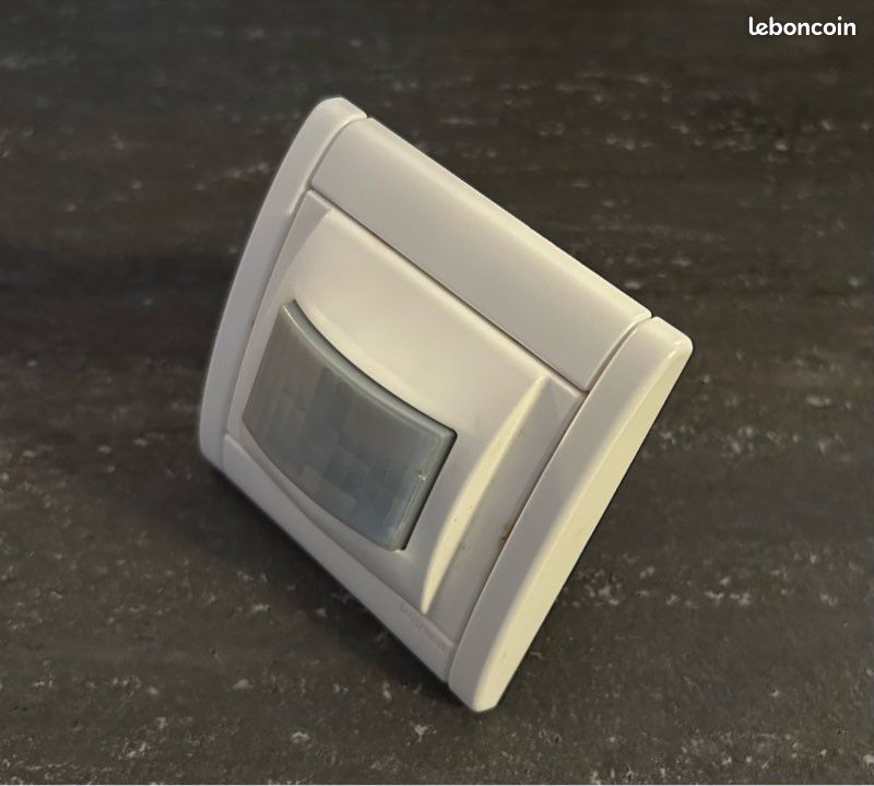 Doigt De Contact Legrand Graphimat 85924 Pour Interrupteur/détecteur - Neuf