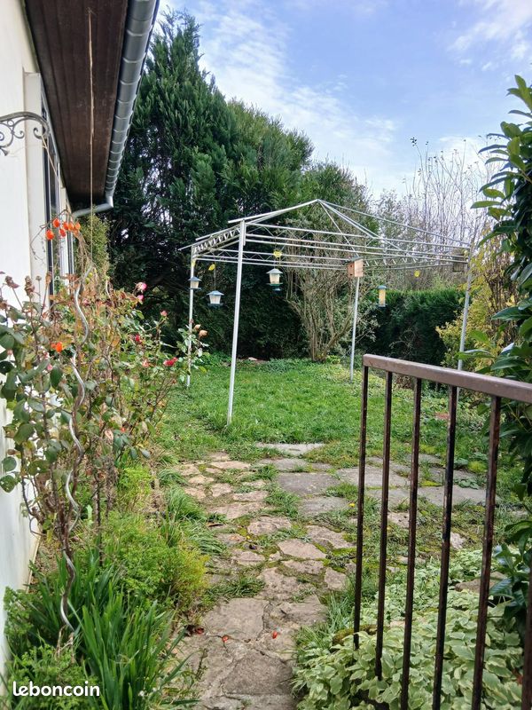 Maison 5 pièces 88 m² · à Angeot · 88 m² · 149 000 €