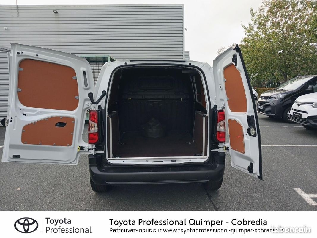 Toyota PROACE CITY Medium Electric 136ch 50 kWh Start MY25 (image 10)
