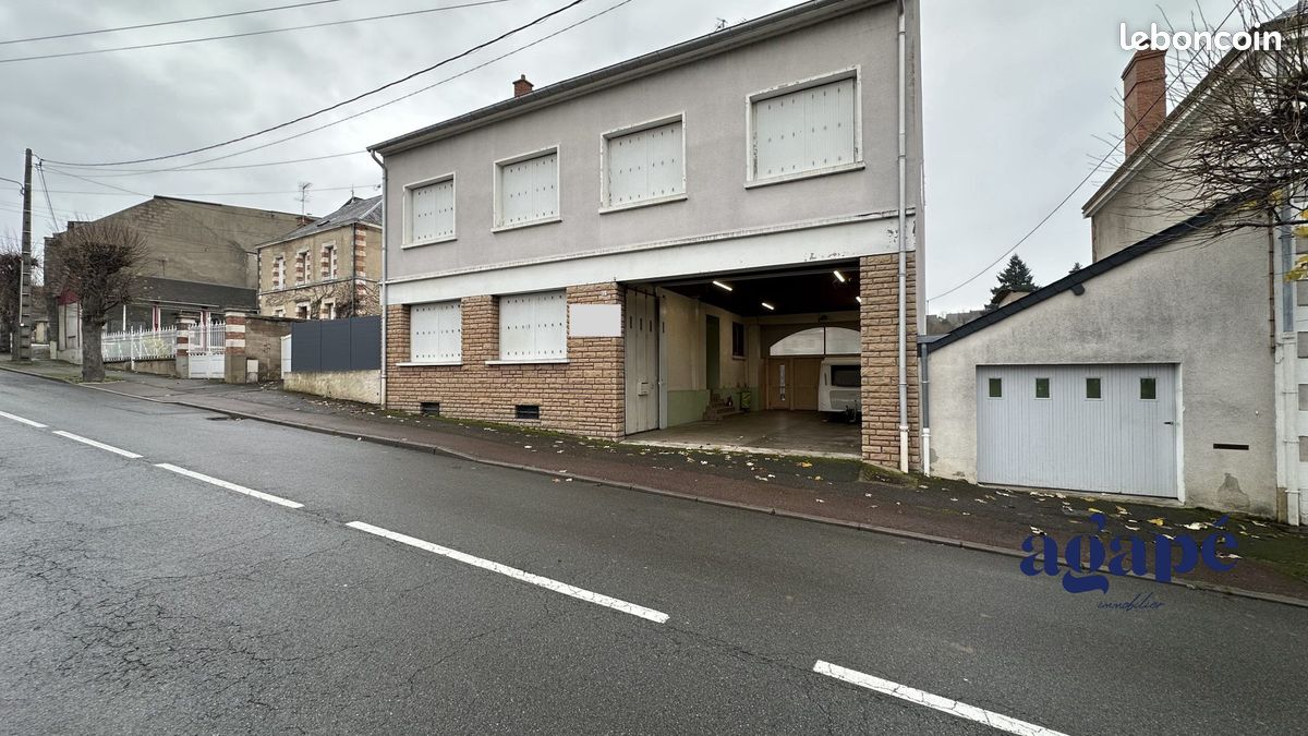 Local commercial 184 m² · à Bourbon-Lancy · 184 m² · 130 000 €