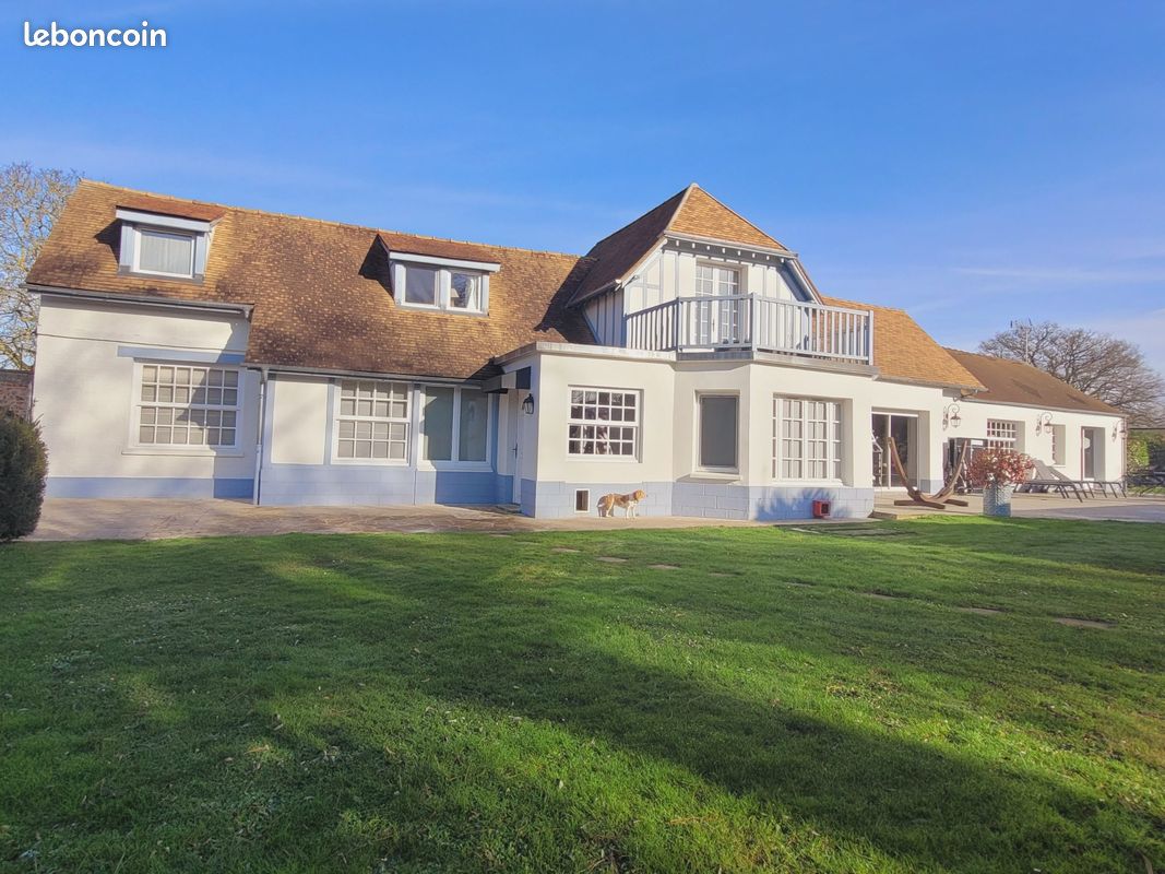 Maison 8 pièces 280 m² · à Vironvay · 280 m² · 599 000 €