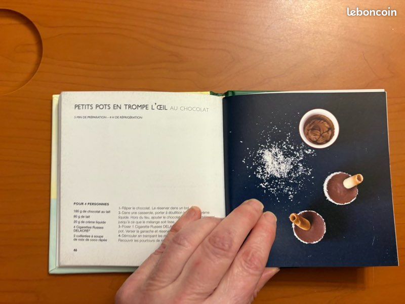 Les cigarettes russes Delacre. Les 30 recettes culte. Emmanuelle Redaud.  Collection Les tout-petits de Marabout, 2012