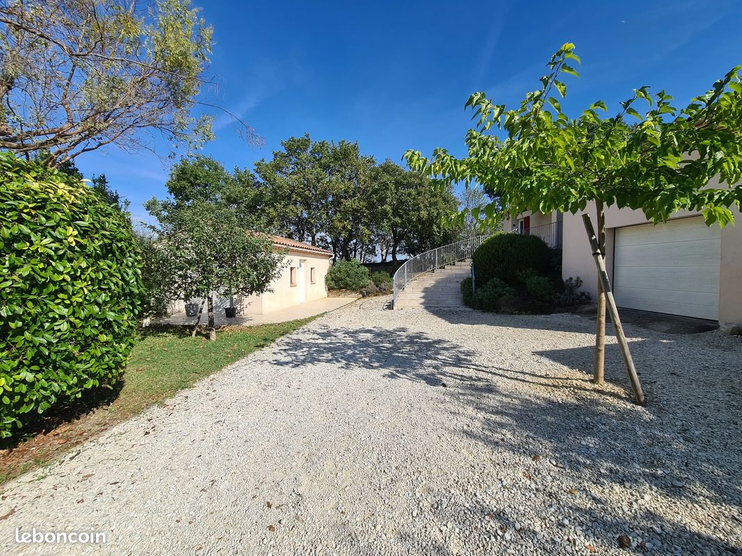 Maison 5 pièces 155 m² · à Sainte-Anastasie · 155 m² · 480 000 €