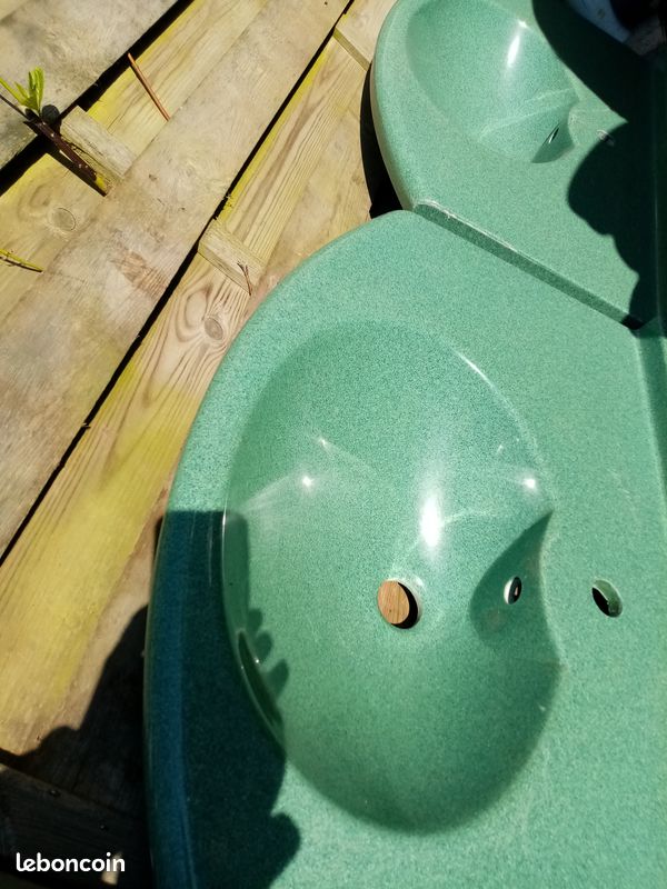 2 lavabos en résine de qualité en très bon état (image 1)