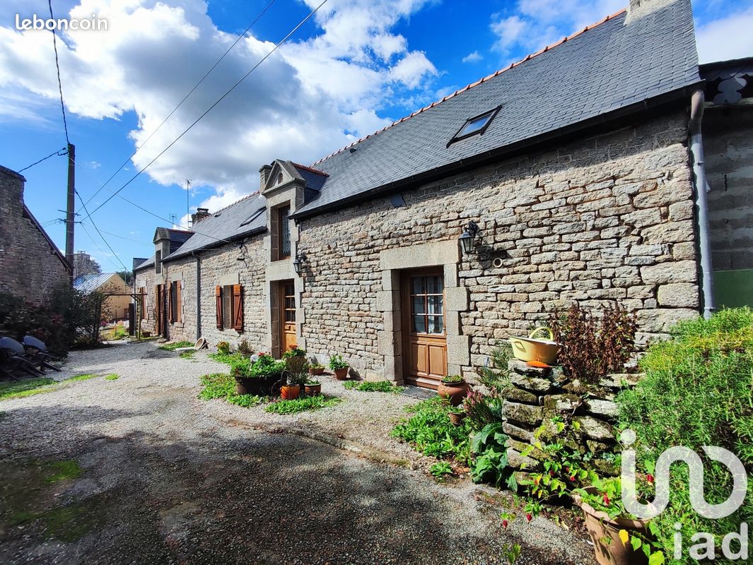 Maison 8 pièces 152 m² · à Guéhenno · 152 m² · 199 395 €