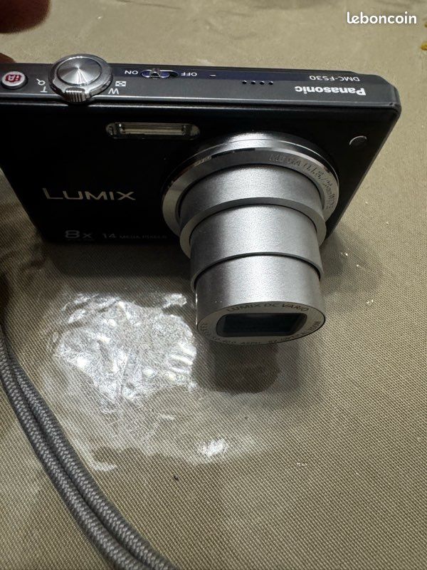 Appareil Photo Compact Panasonic Lumix DMC-FS30 – Idéal Pour Les Voyages Et Les Sorties