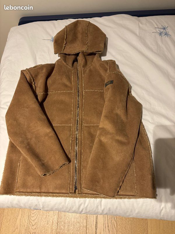 Sublime manteau IL GUFO à capuche peau lainee neuve (image 1)