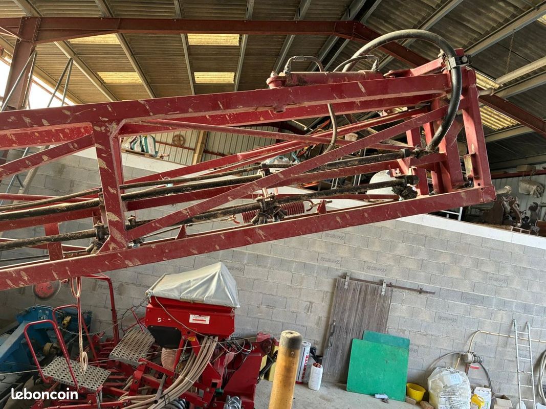 Hardi COMMANDER 2800 (image 11)