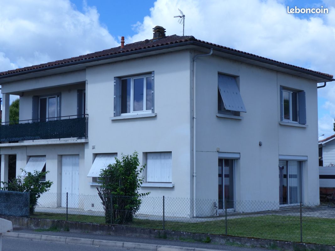 Maison 8 pièces 170 m² · à Bon-Encontre · 170 m² · 199 000 €
