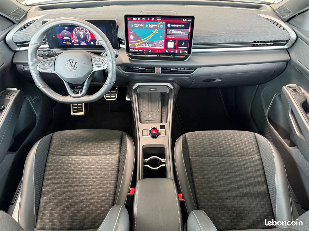 Nouveau T-ROC R-Line 1.5 TSI 150 DSG7 Garantie 6 ans IQ Light Caméra 360 Apple carplay ACC Keyless 509/mois (image 4)