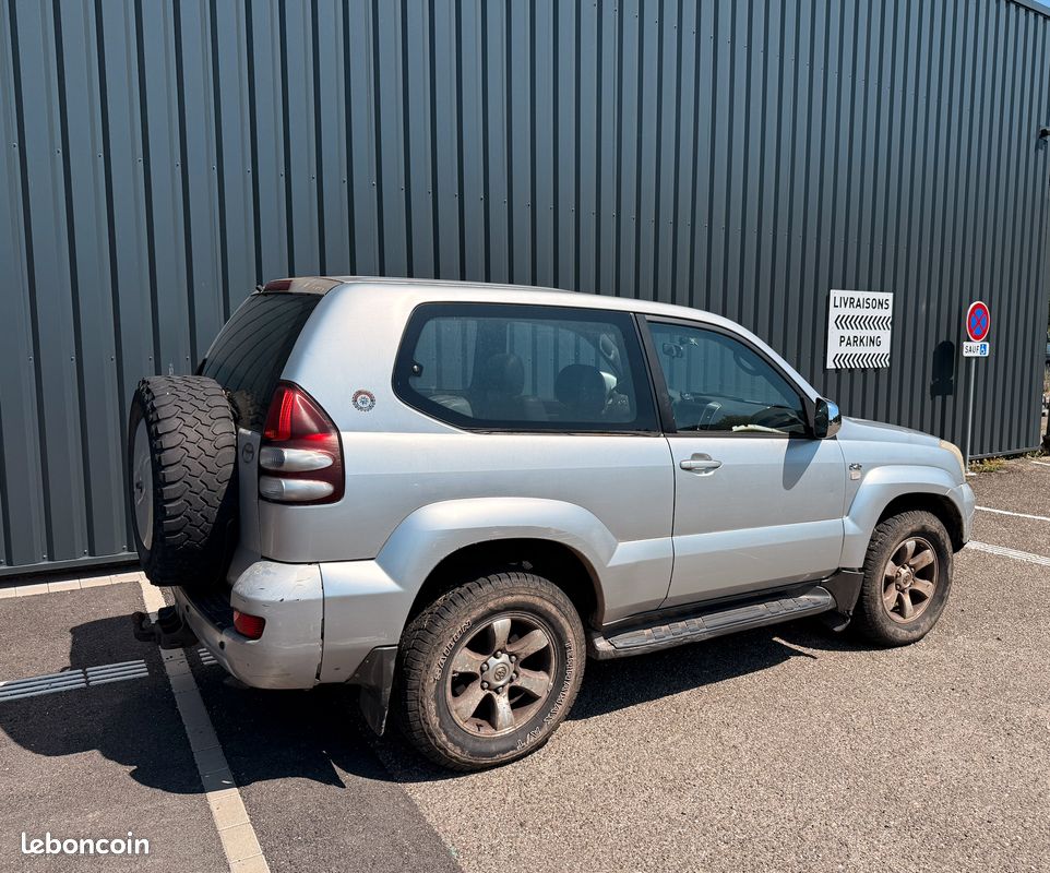 Toyota Land cruiser 2003 (image 2)