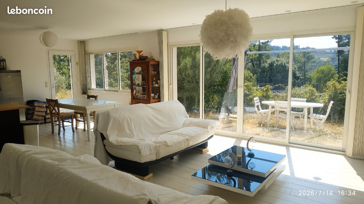 Maison 3 pièces 100 m² · à Chassiers · 100 m² · 800 €/mois