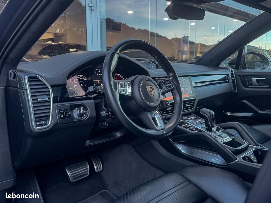 Porsche Cayenne Coupé E-Hybrid 4.0 V8 680 ch Tiptronic BVA Turbo S (image 7)