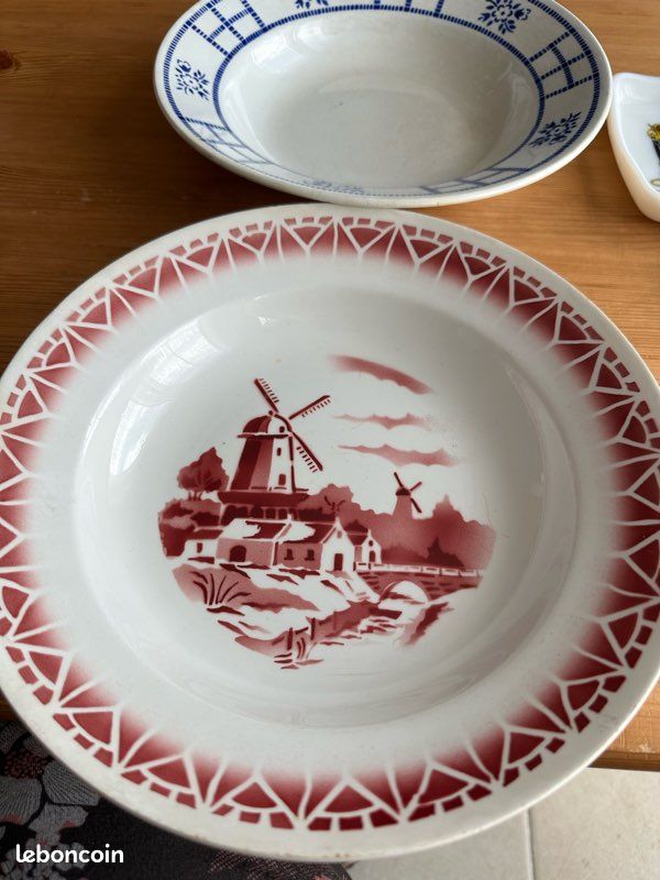 2 grandes assiettes décoratives vintage (image 2)