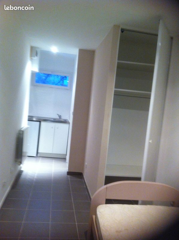 Appartement 1 pièce 14 m² · à Bron · 14 m² · 590 €