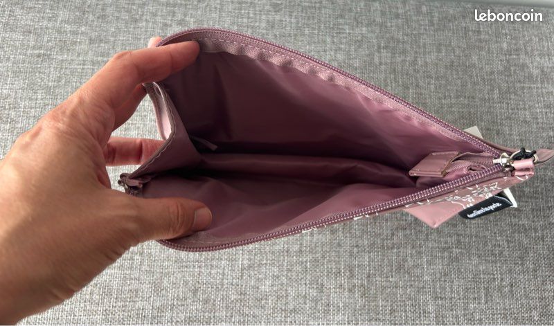Trousse à Masques EMY - Collection Ma Réserve Derrière La Porte - DLP - Neuf Avec étiquettes