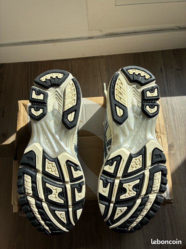 Asics gel Kayano 14 - Taille 41 (image 4)