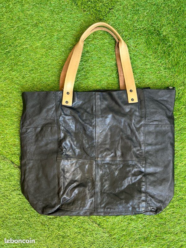 Sac à mains sac cabas fourre tout cuir noir fait mains