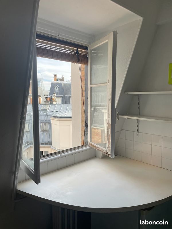 Appartement 1 pièce 10 m² · à Paris · 9,5 m² · 550 €