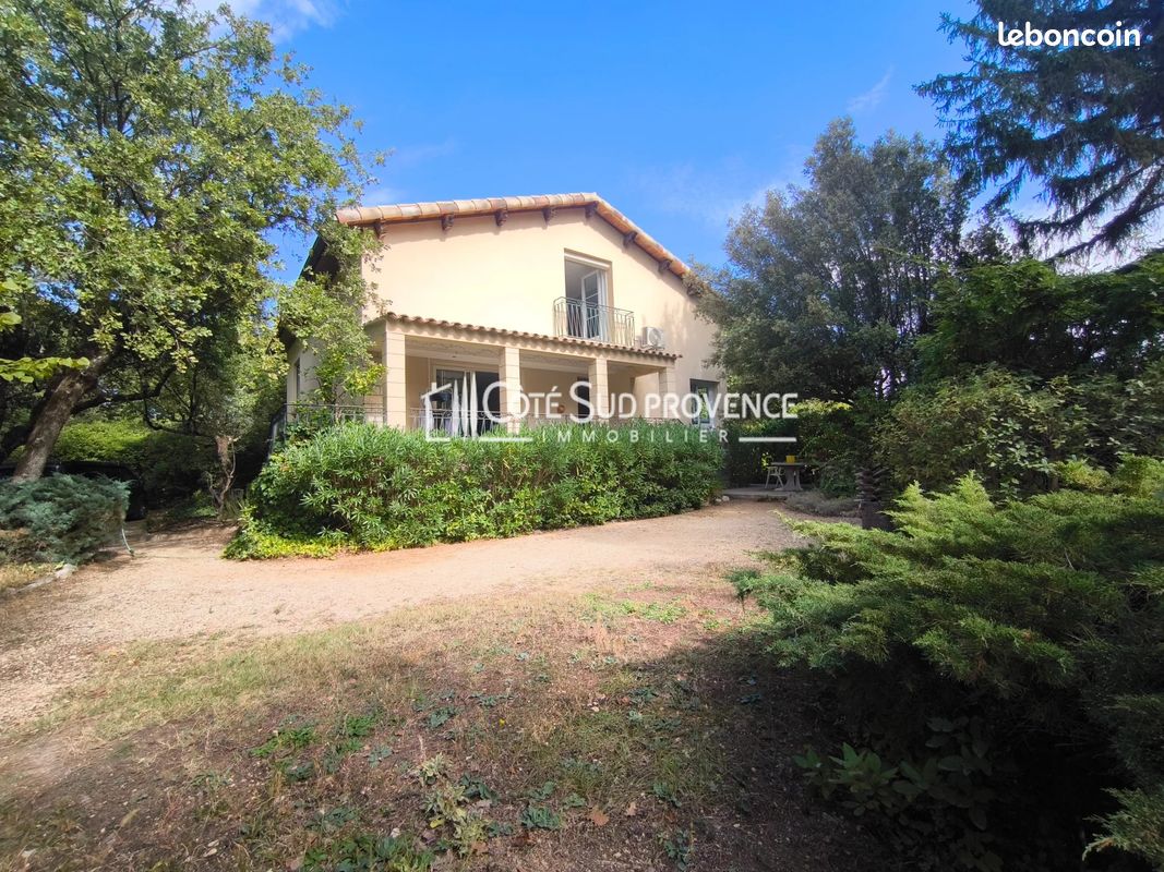 Maison 6 pièces 135 m² · à Saint-Didier · 135 m² · 610 000 €