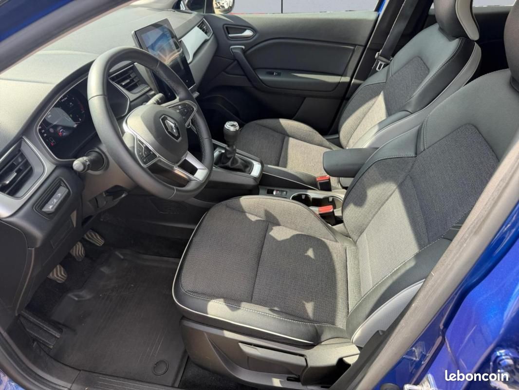 Renault Captur mild hybrid 140 Techno fast track (image 10)