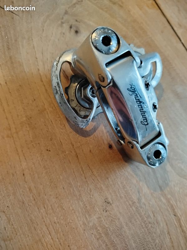 Plaque De Dérailleur Arrière Campagnolo C Record – Vintage NOS 2ème Génération – Italie