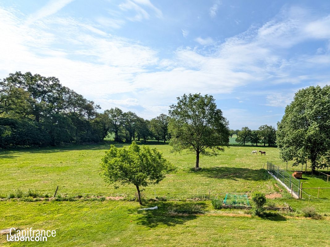 Maison 6 pièces 128 m² · à Les Fougerêts · 128 m² · 184 000 €
