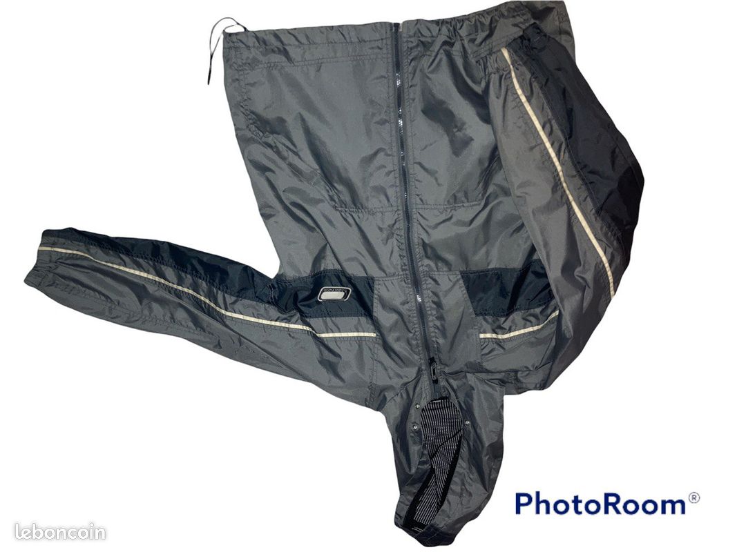 Pour jeune homme (taille S) ou 12/16 ans:vestes,chemises,k-way, à l'unité ou en l ensemble, au choix (image 1)