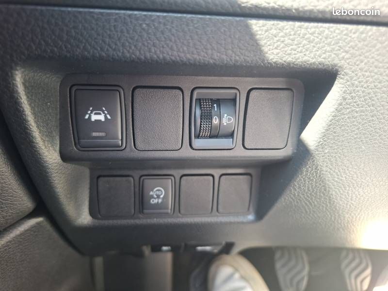 Nissan Qashqai 1.5 dCi 110 N-Connecta (image 23)